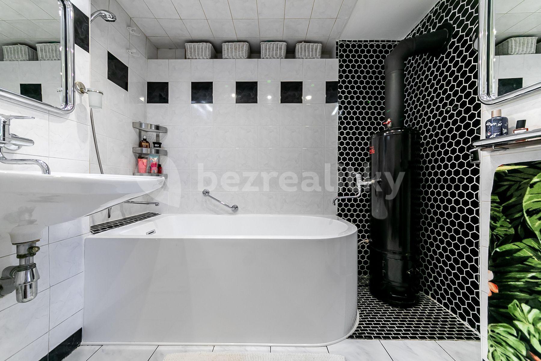 house for sale, 253 m², Pod Višňovkou, Prague, Prague