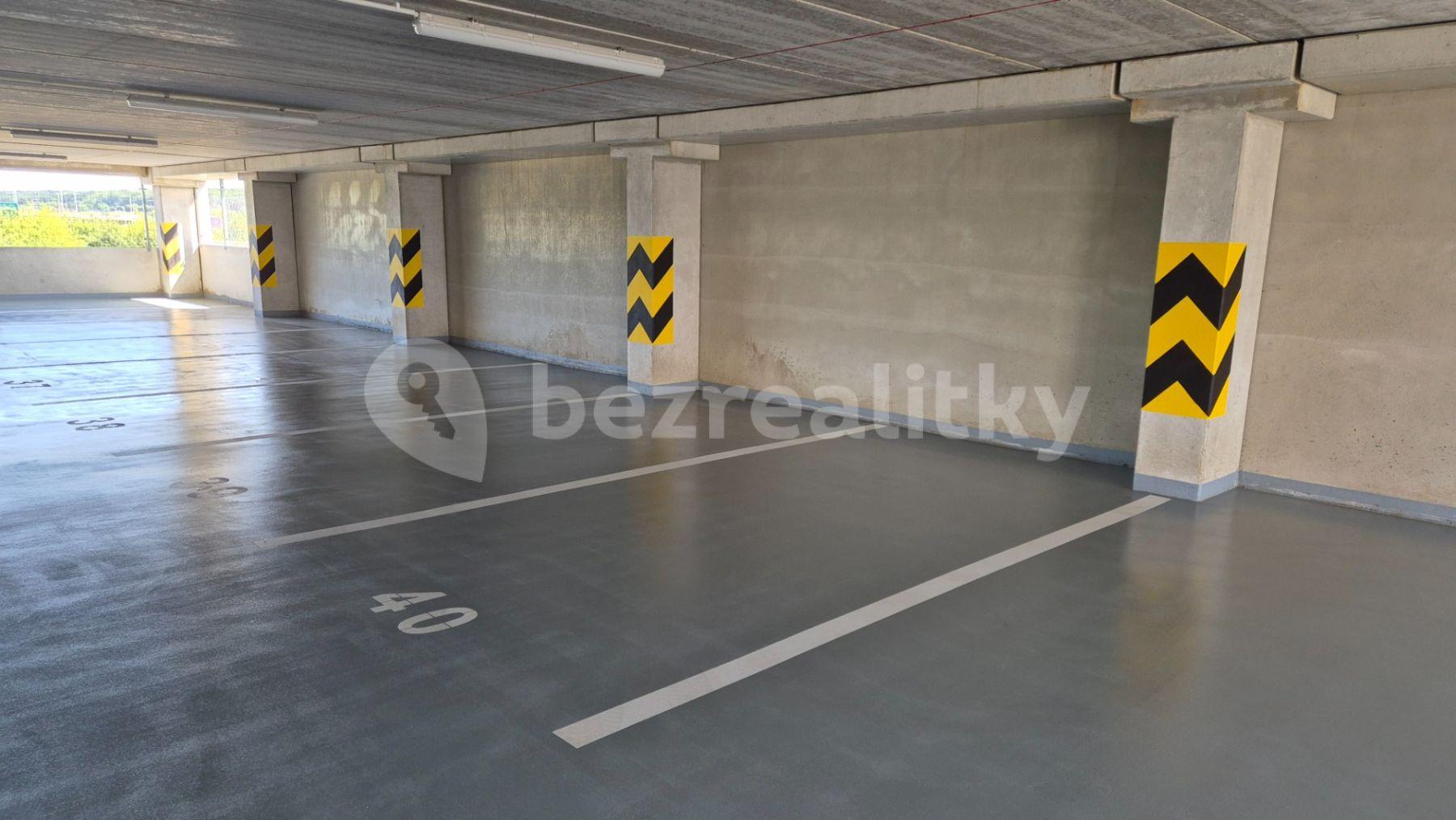 garage for sale, 13 m², Vybíralova, Prague, Prague