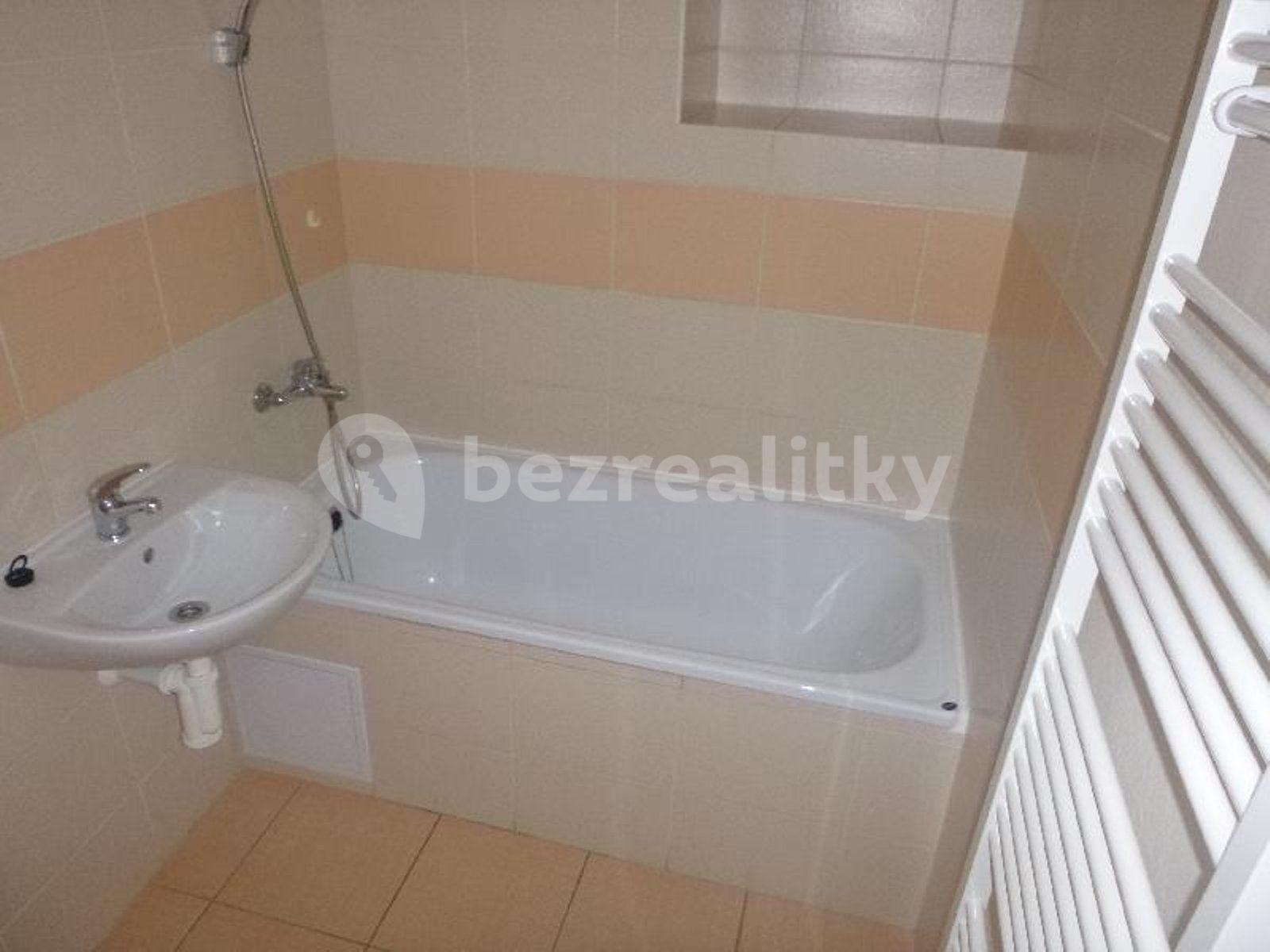 3 bedroom flat to rent, 75 m², Gorkého, Havířov, Moravskoslezský Region