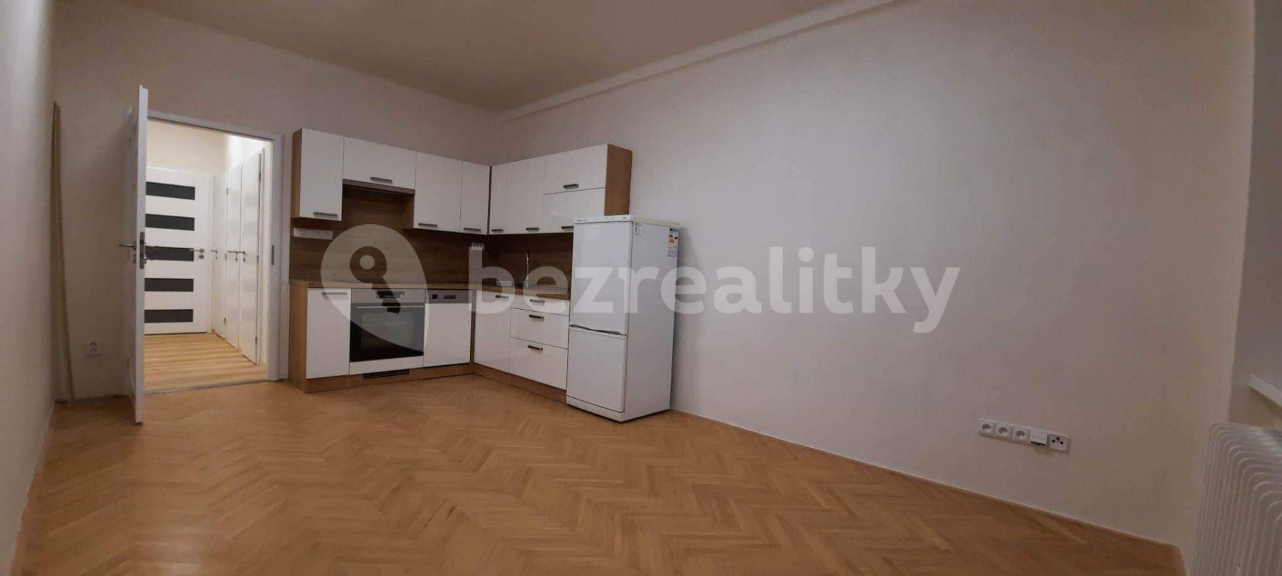 2 bedroom with open-plan kitchen flat to rent, 57 m², Škroupova, Hradec Králové, Královéhradecký Region