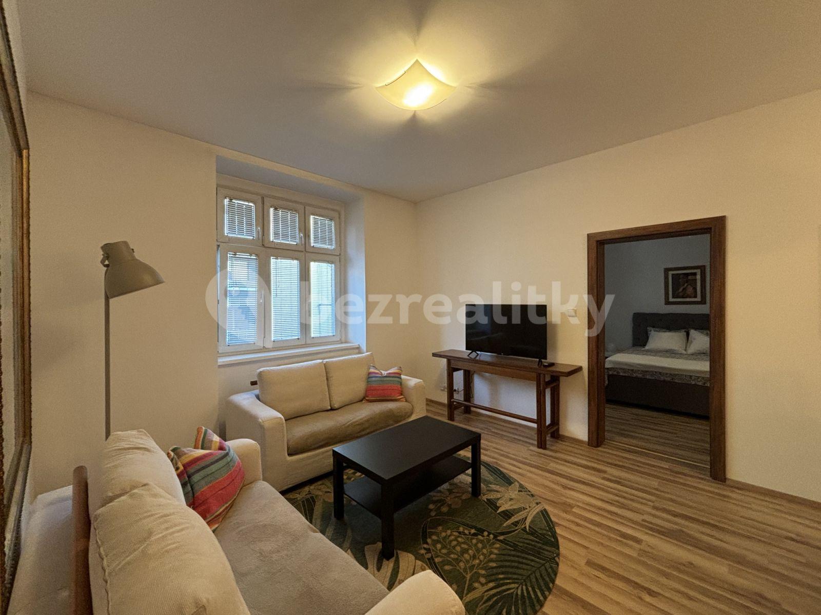 3 bedroom flat to rent, 100 m², Laurinska, Bratislava - mestská časť Staré Mesto, Bratislavský Region