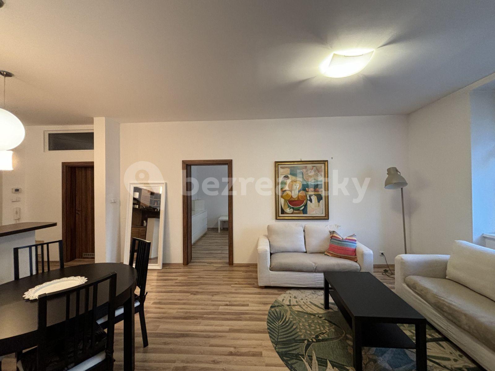 3 bedroom flat to rent, 100 m², Laurinska, Bratislava - mestská časť Staré Mesto, Bratislavský Region