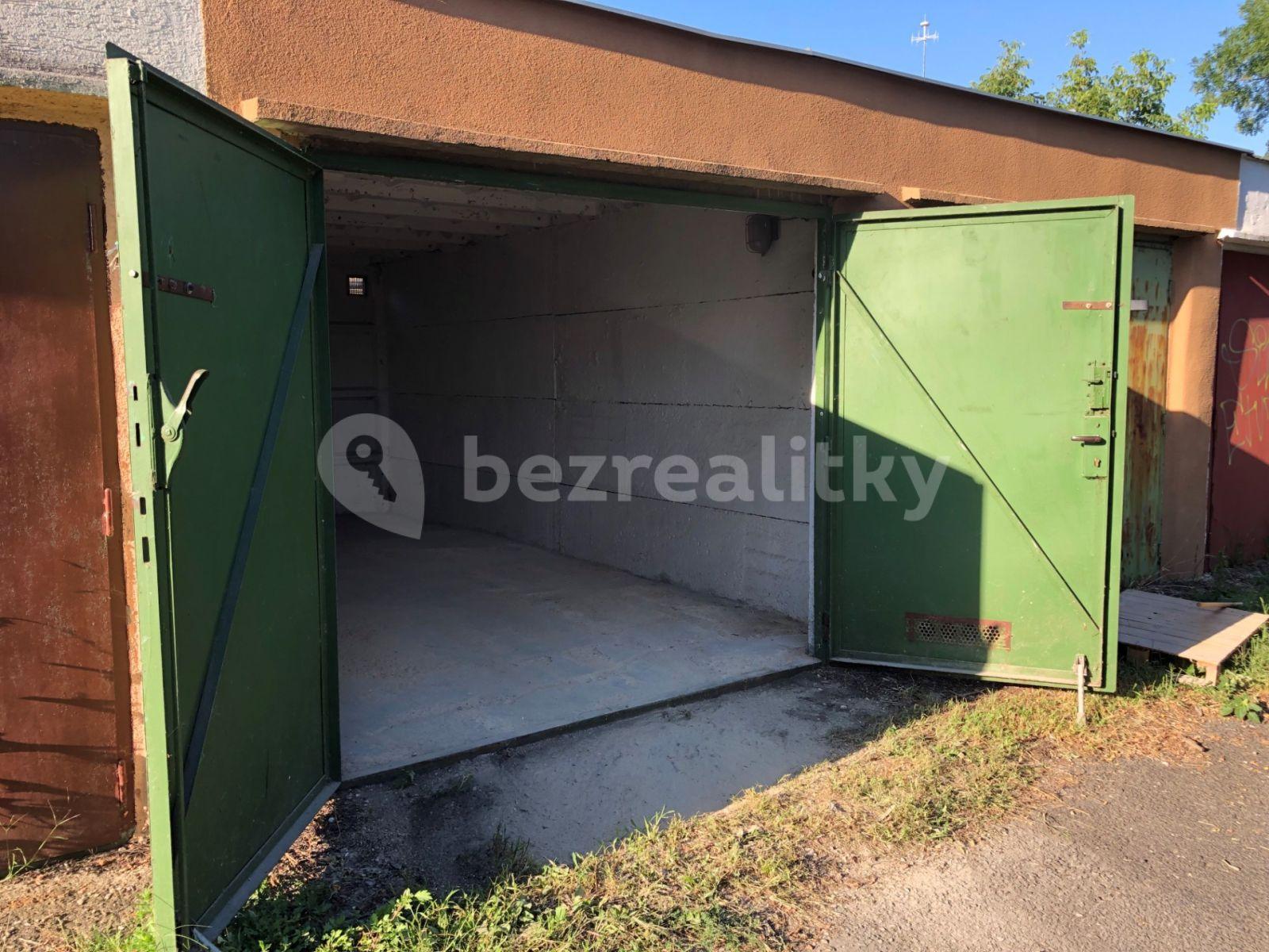 garage for sale, 19 m², Hřebenová, Prague, Prague