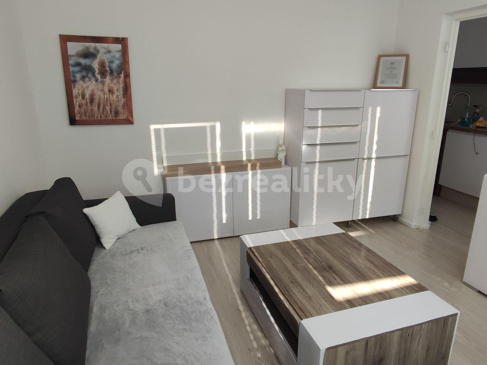 3 bedroom flat to rent, 72 m², Mečíková, Prague, Prague