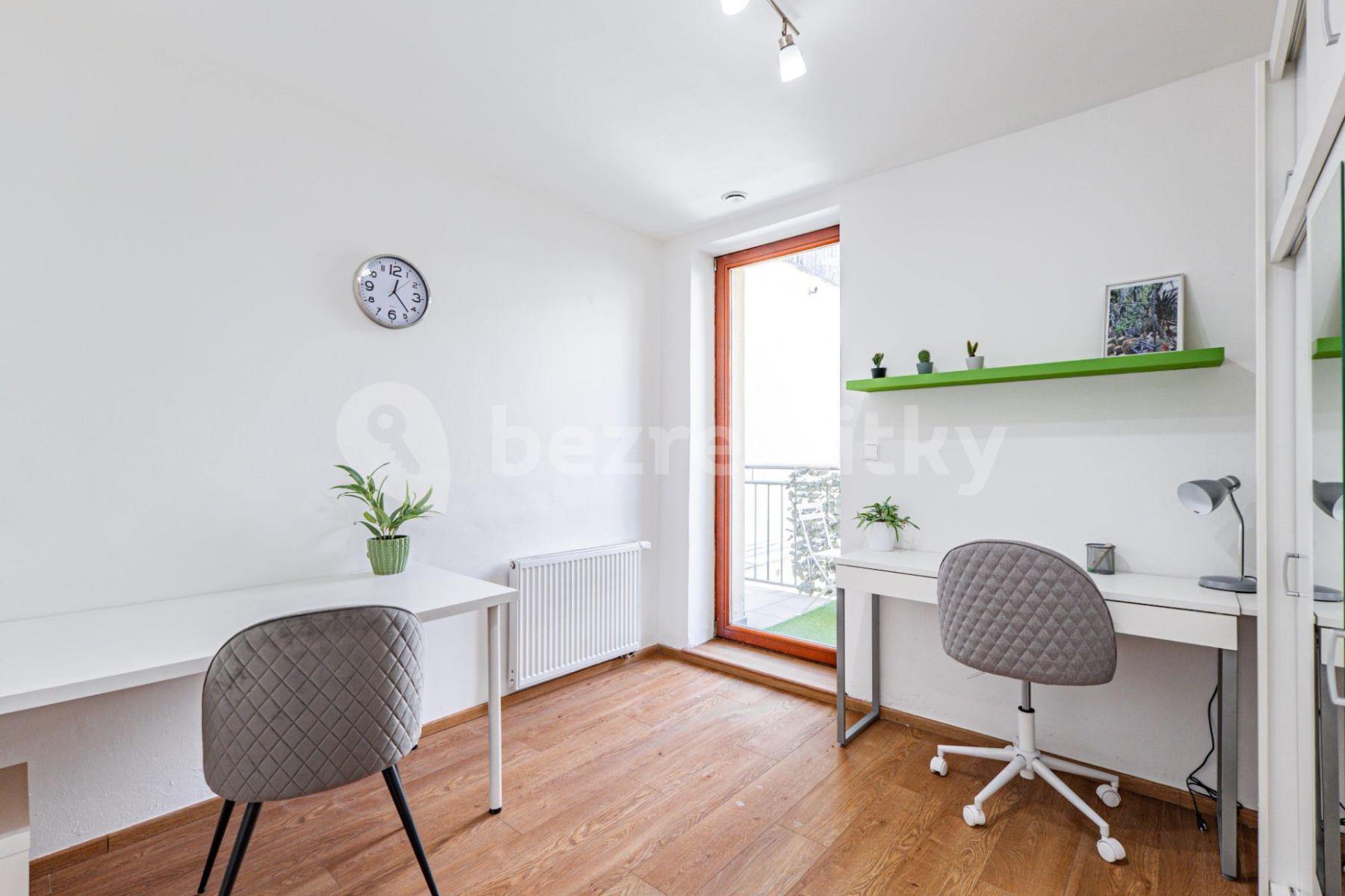 2 bedroom with open-plan kitchen flat for sale, 55 m², Radlická, Prague, Prague