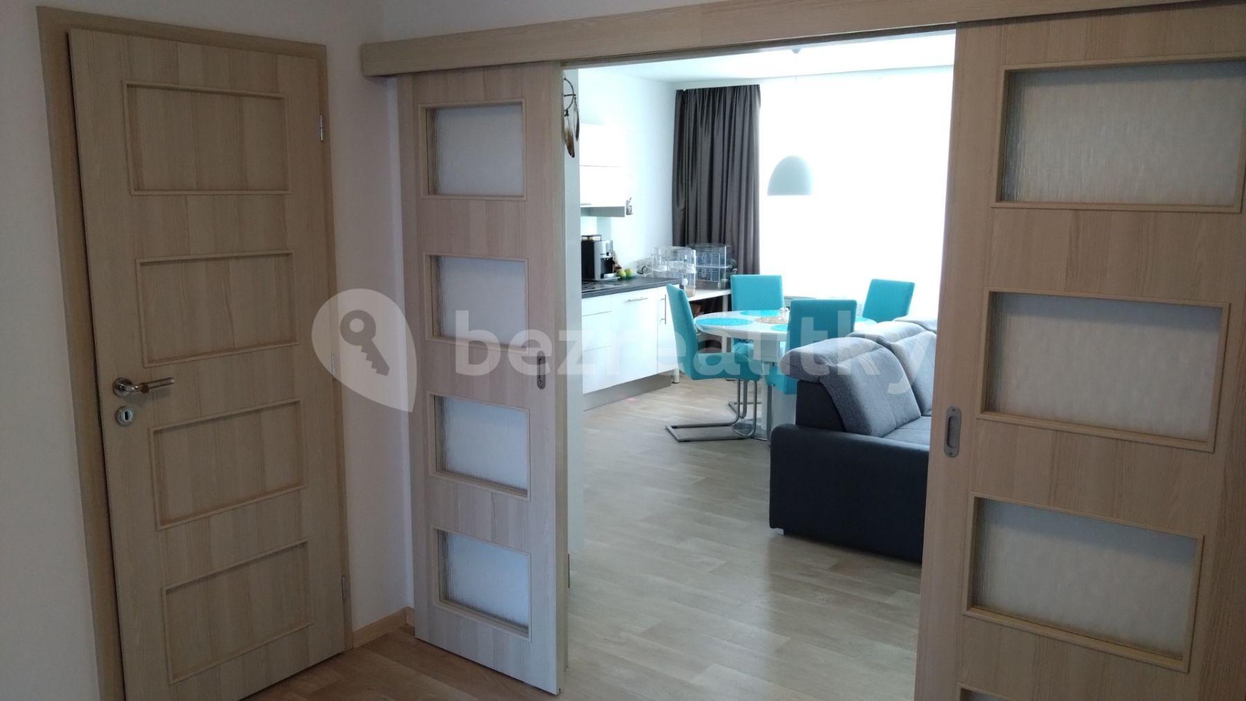 3 bedroom with open-plan kitchen flat for sale, 98 m², Lýskova, Prague, Prague