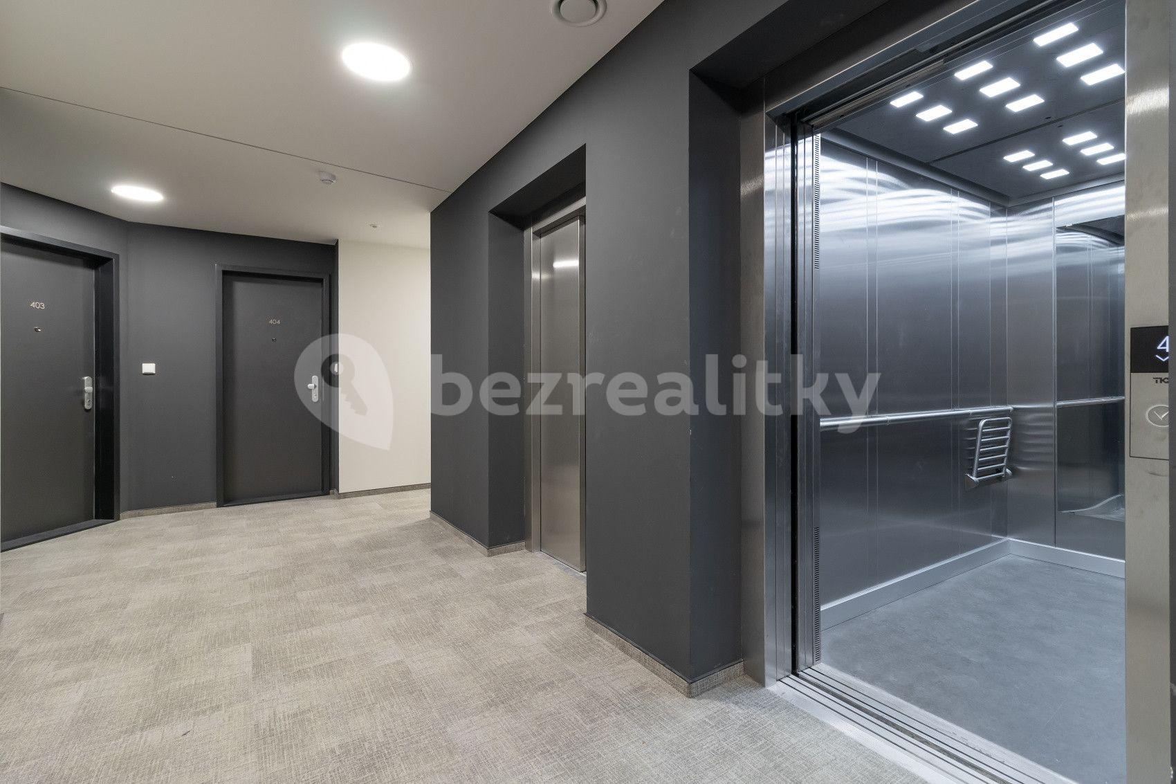 Studio flat to rent, 20 m², Plzeňská, Prague, Prague