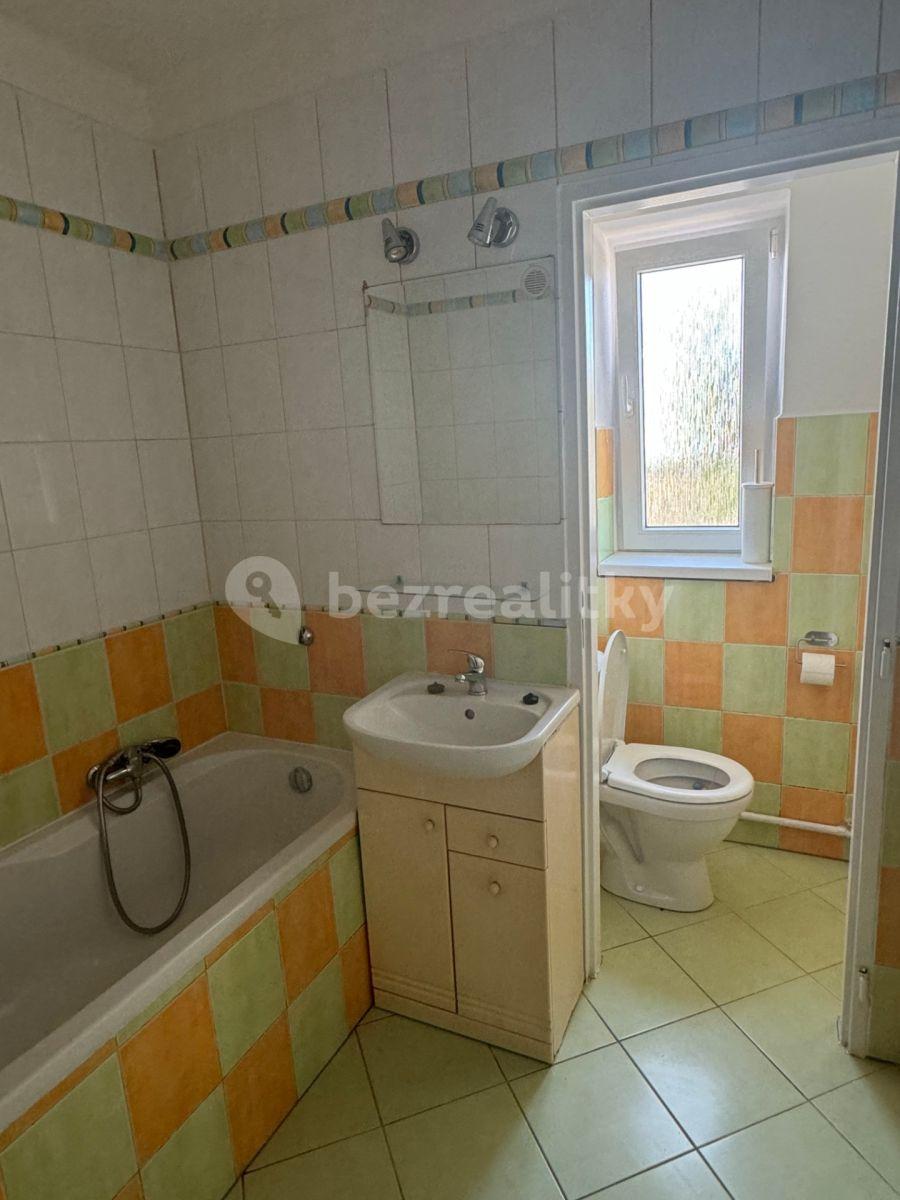 3 bedroom flat to rent, 65 m², 5. května, Smečno, Středočeský Region