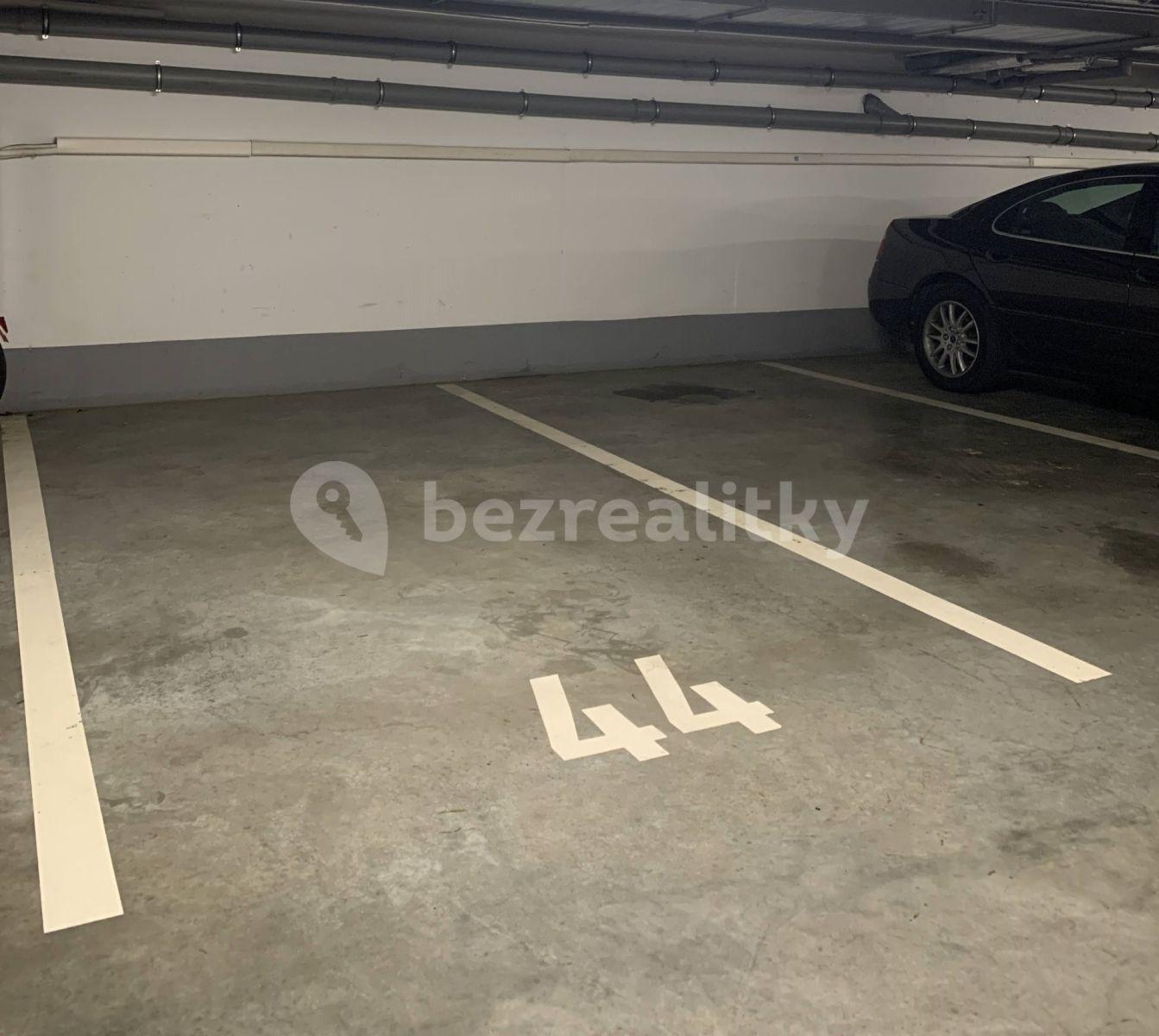 garage to rent, 15 m², Prague, Prague