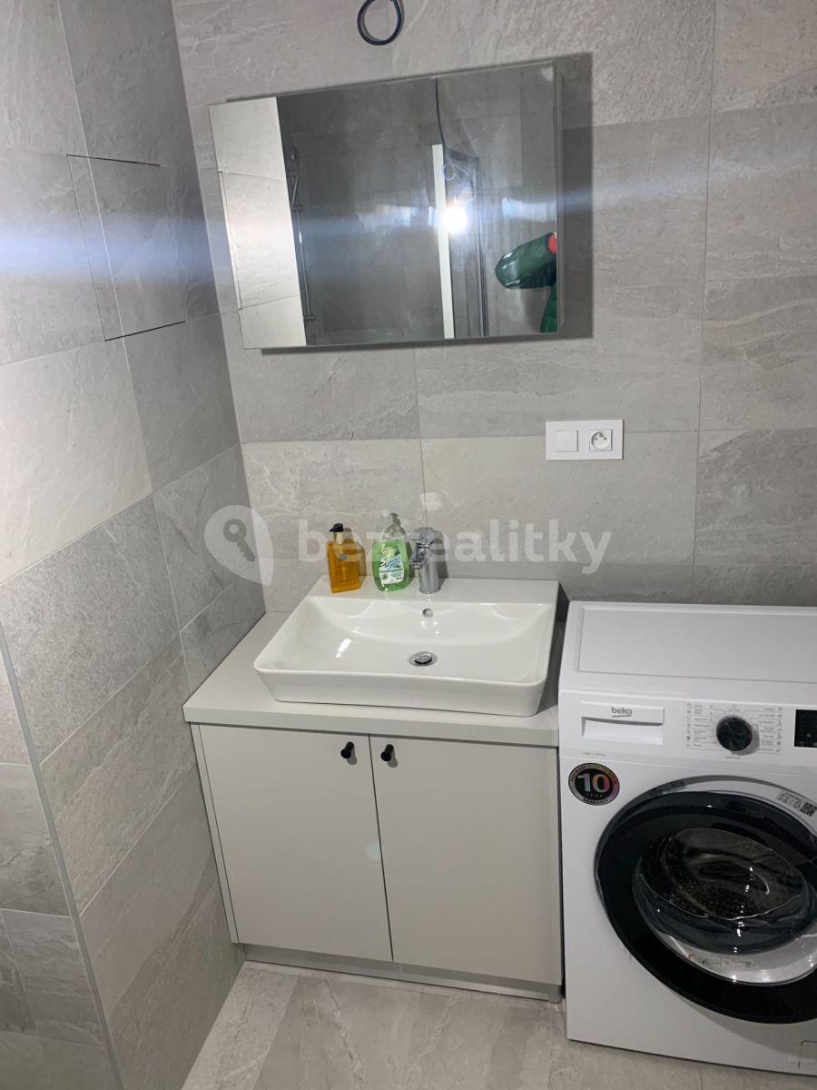 Studio flat to rent, 32 m², Bratislavská, Brno, Jihomoravský Region