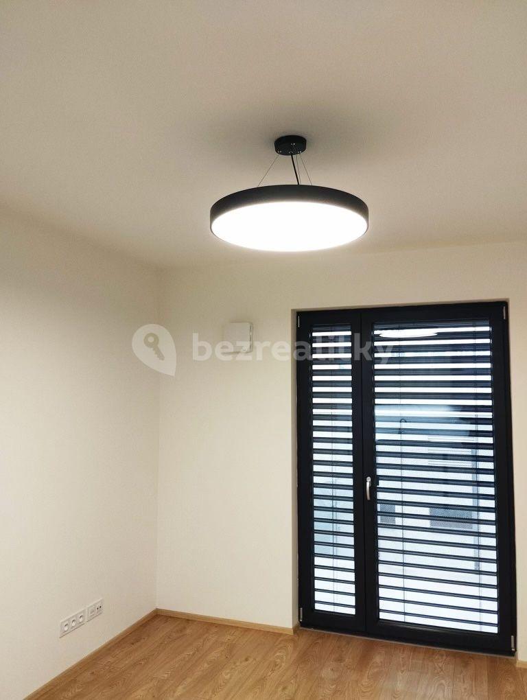 Studio flat to rent, 32 m², Bratislavská, Brno, Jihomoravský Region