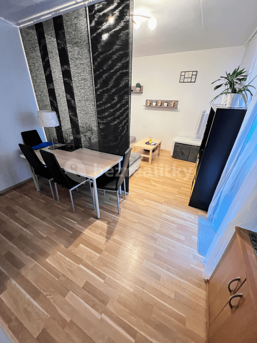 2 bedroom with open-plan kitchen flat for sale, 62 m², Uzbecká, Brno, Jihomoravský Region