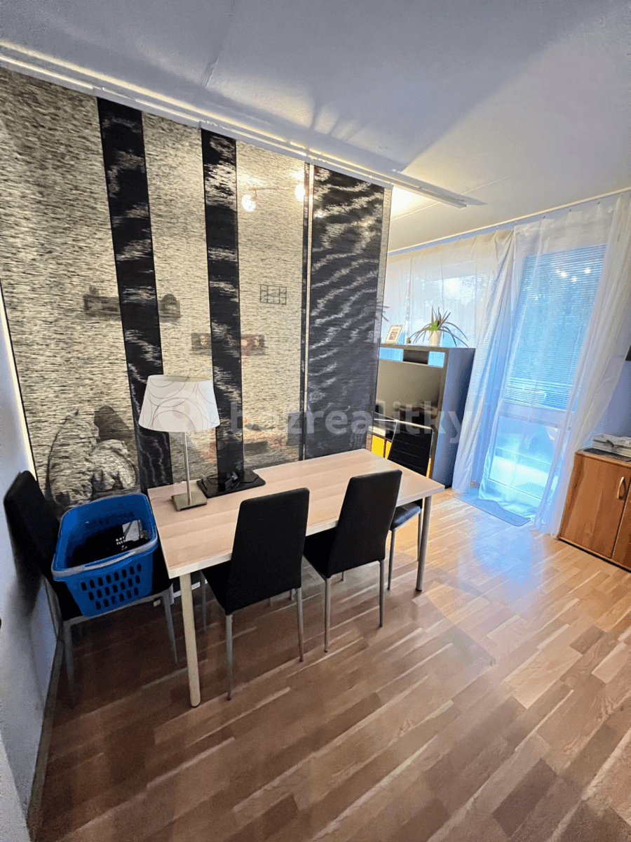 2 bedroom with open-plan kitchen flat for sale, 62 m², Uzbecká, Brno, Jihomoravský Region