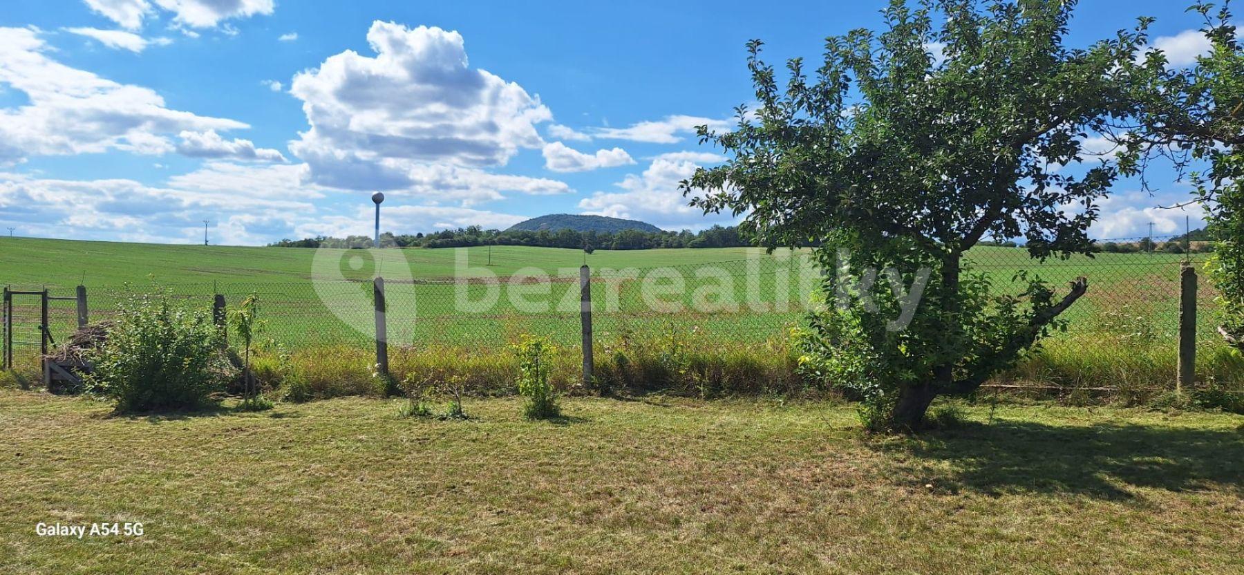 plot for sale, 785 m², Kostomlaty pod Řípem, Ústecký Region