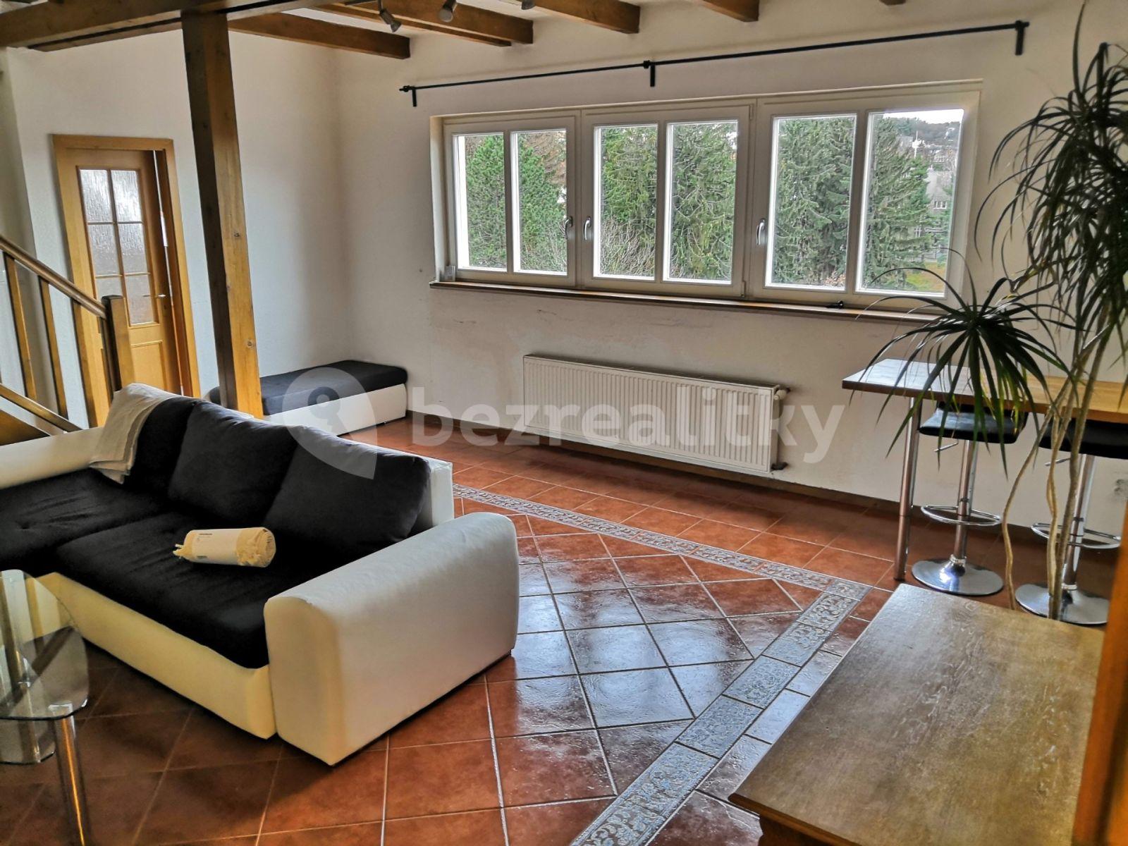 2 bedroom with open-plan kitchen flat to rent, 72 m², Na Ořechovce, Prague, Prague