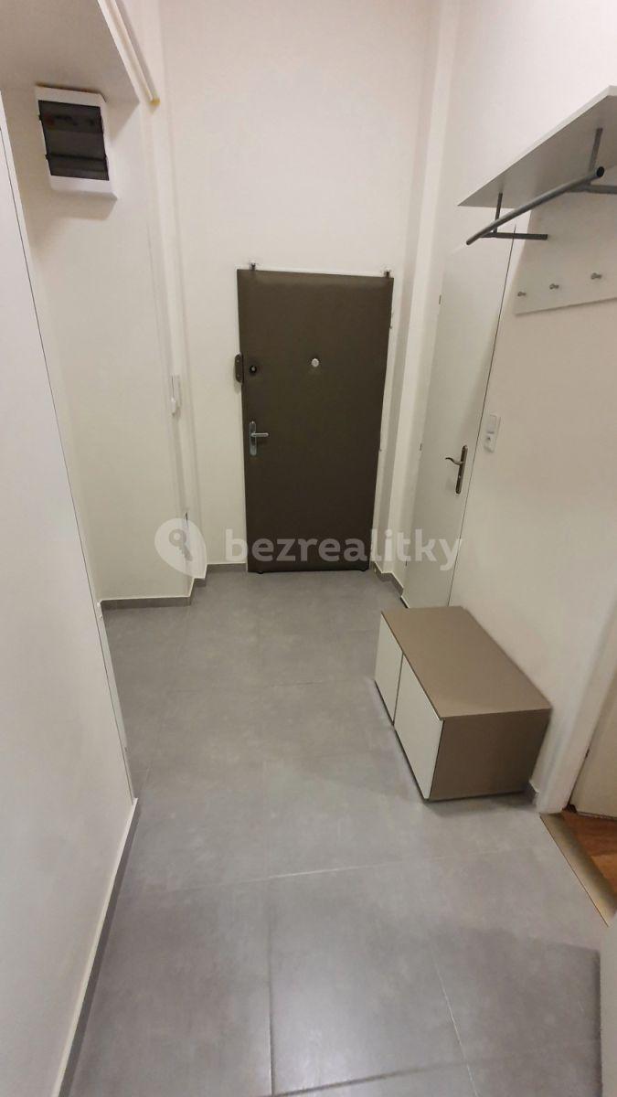 3 bedroom flat to rent, 60 m², Tyršova, Prague, Prague