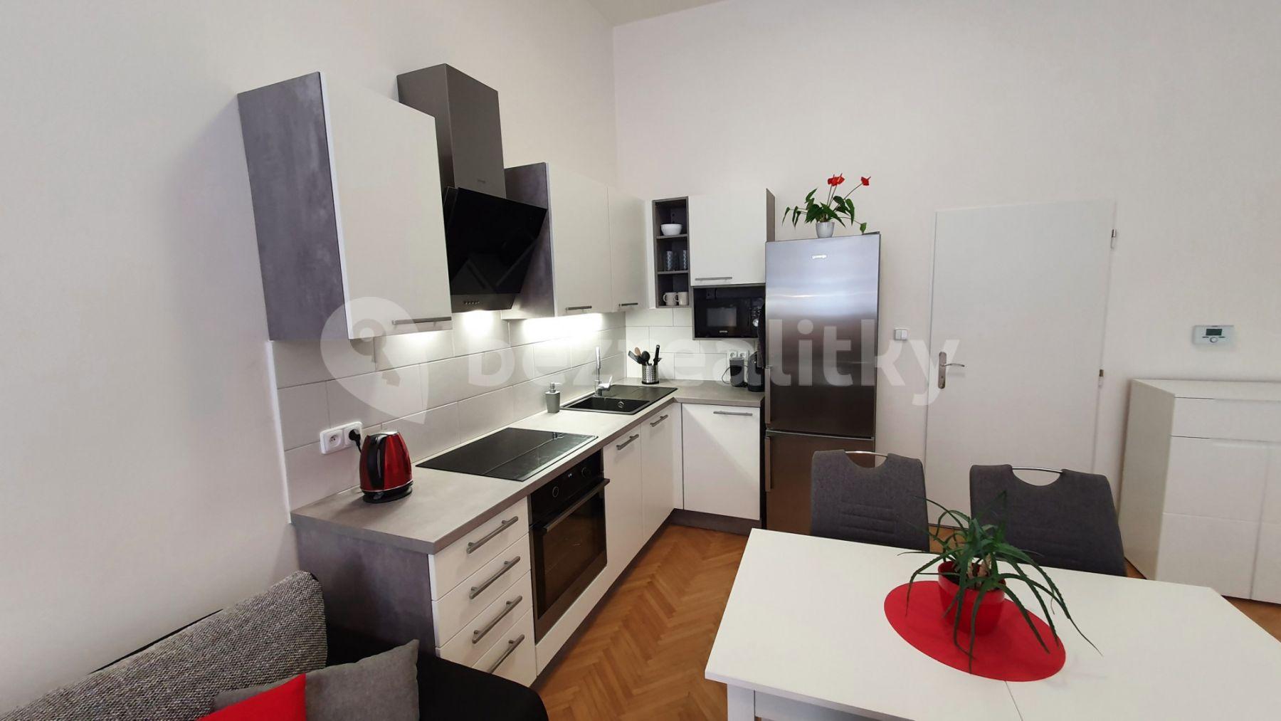 3 bedroom flat to rent, 60 m², Tyršova, Prague, Prague