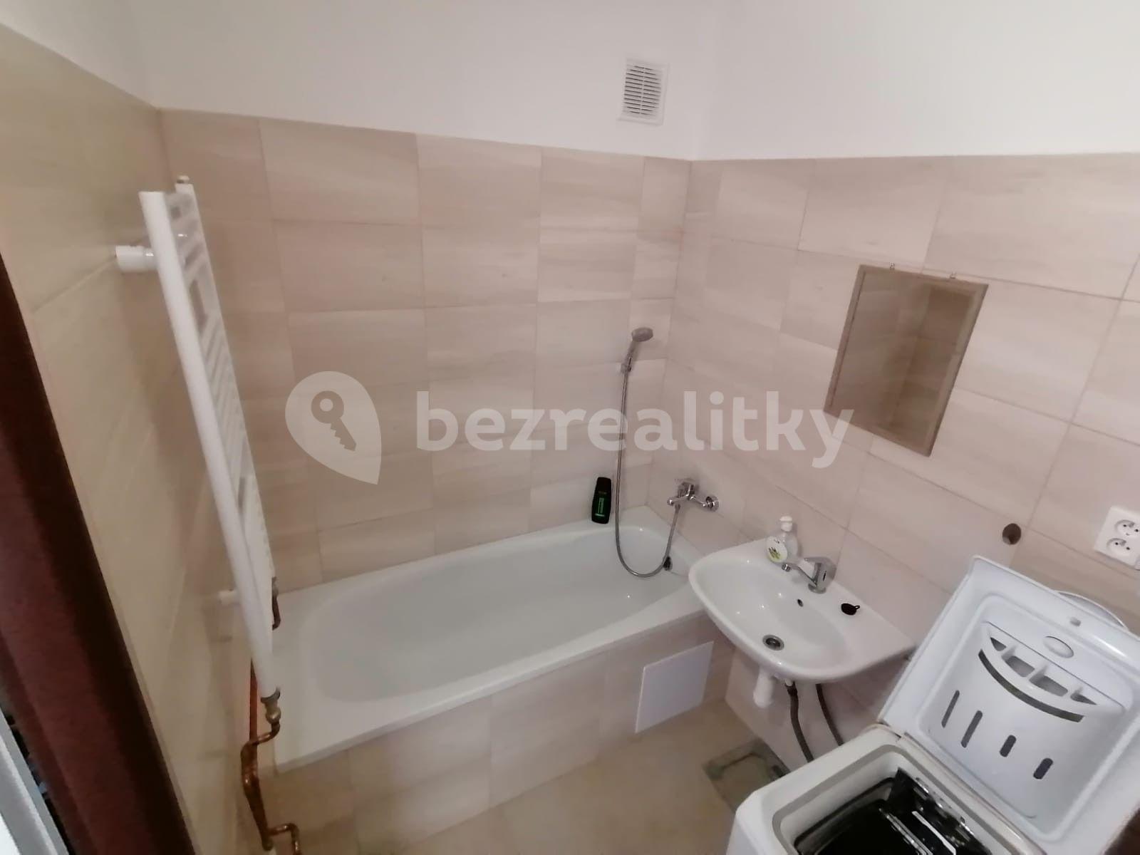 2 bedroom flat to rent, 63 m², Pod Kalvárií, Pelhřimov, Vysočina Region