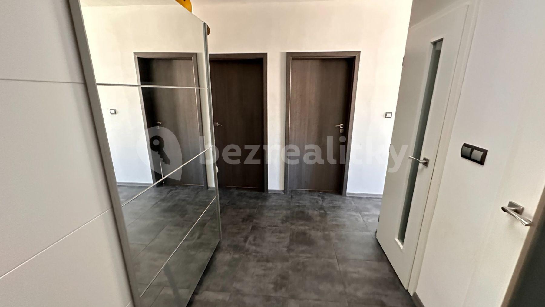 4 bedroom flat for sale, 80 m², Sportovní, Loket, Karlovarský Region