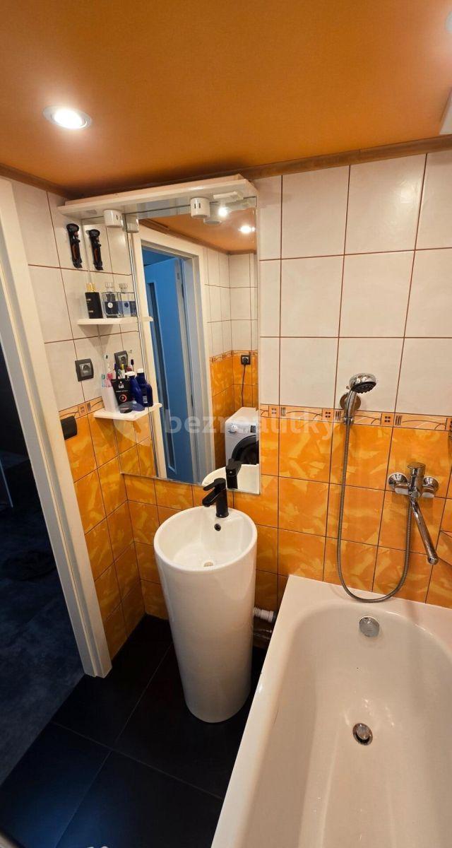 4 bedroom flat for sale, 80 m², Sportovní, Loket, Karlovarský Region