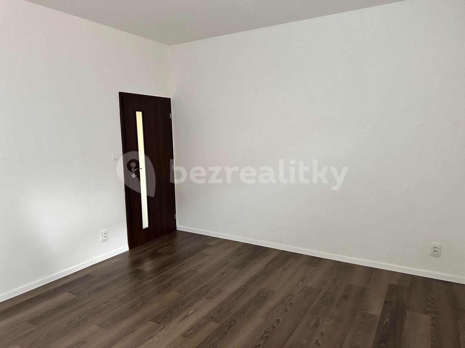 2 bedroom with open-plan kitchen flat for sale, 85 m², Na Ovčíně, Beroun, Středočeský Region