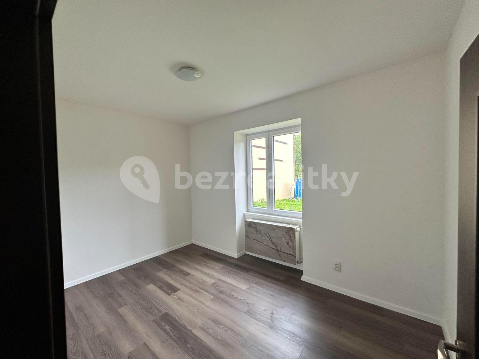 2 bedroom with open-plan kitchen flat for sale, 85 m², Na Ovčíně, Beroun, Středočeský Region