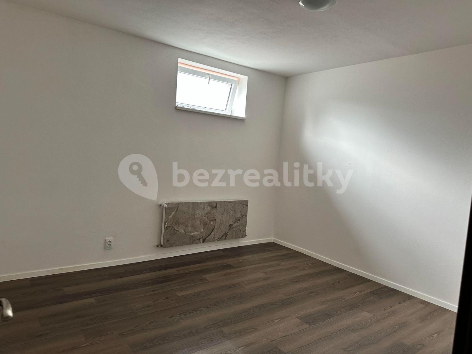 2 bedroom with open-plan kitchen flat for sale, 85 m², Na Ovčíně, Beroun, Středočeský Region