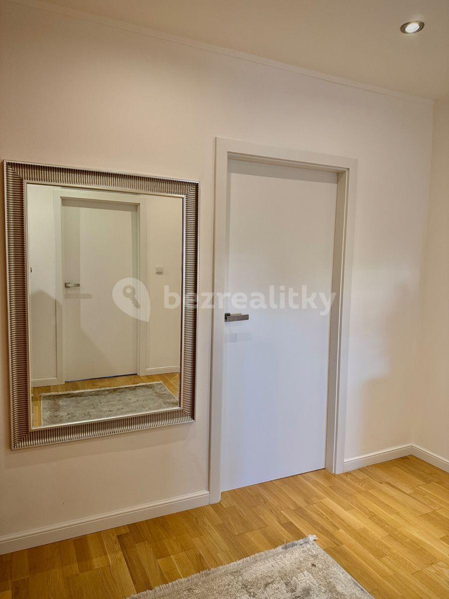 3 bedroom flat for sale, 70 m², Tupolevova, Prague, Prague