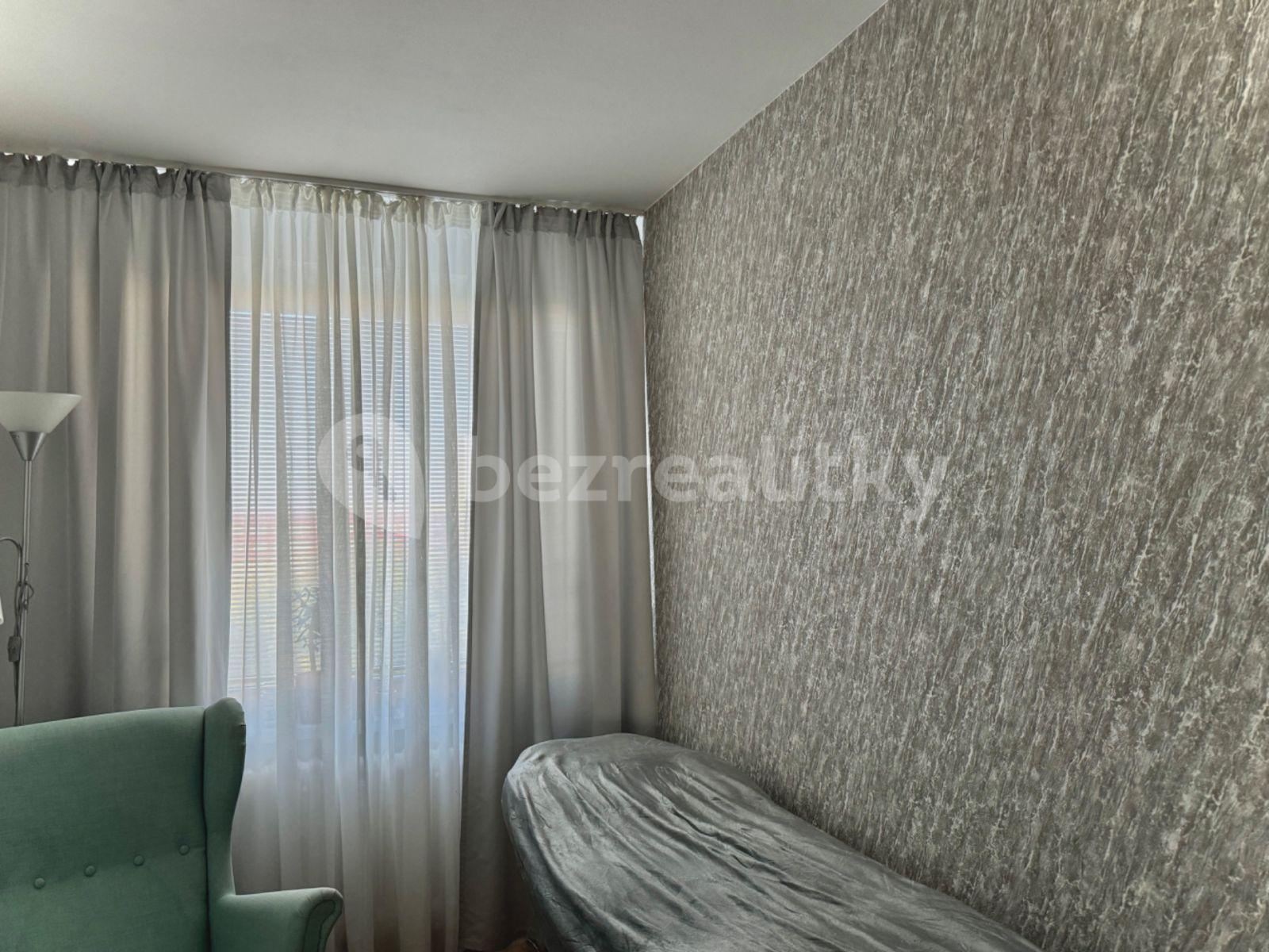 3 bedroom flat for sale, 70 m², Tupolevova, Prague, Prague