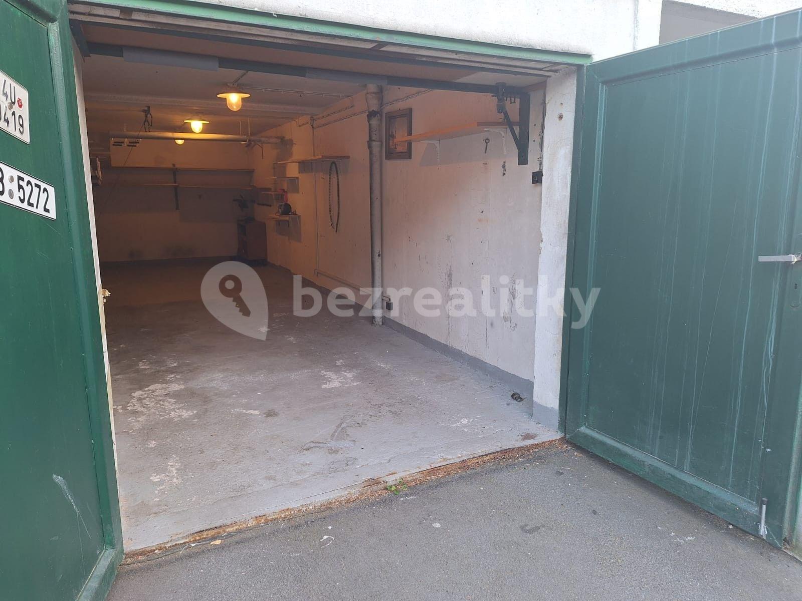 garage to rent, 28 m², Radimovická, Prague, Prague