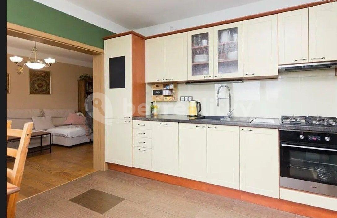 3 bedroom flat for sale, 76 m², Tuklatská, Prague, Prague