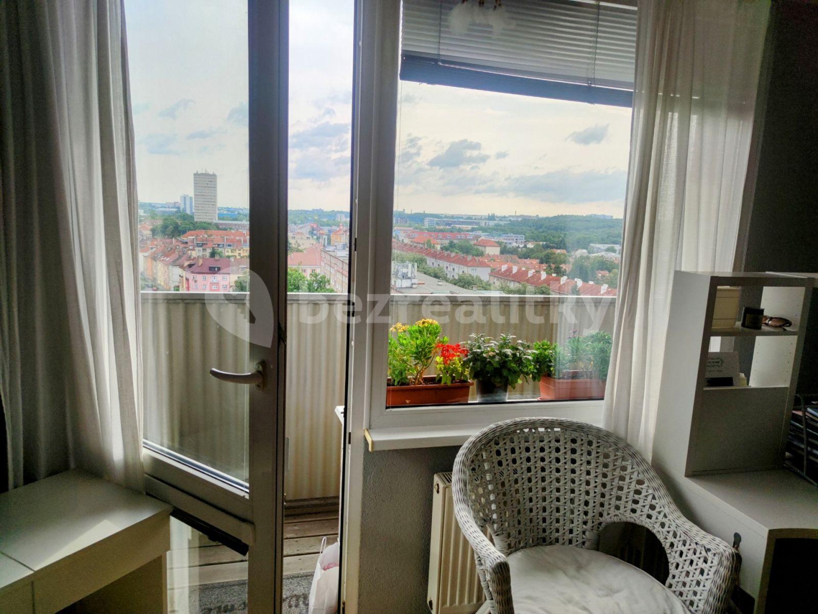 3 bedroom flat for sale, 76 m², Tuklatská, Prague, Prague