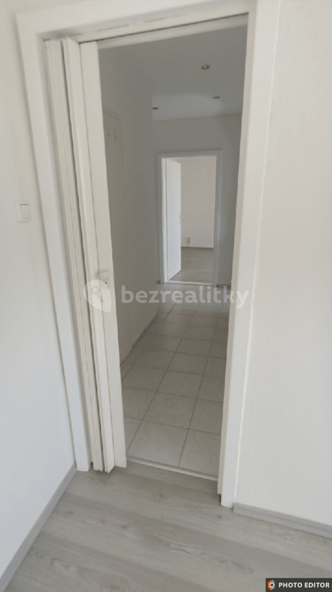 2 bedroom flat for sale, 43 m², Nešporova, Olomouc, Olomoucký Region