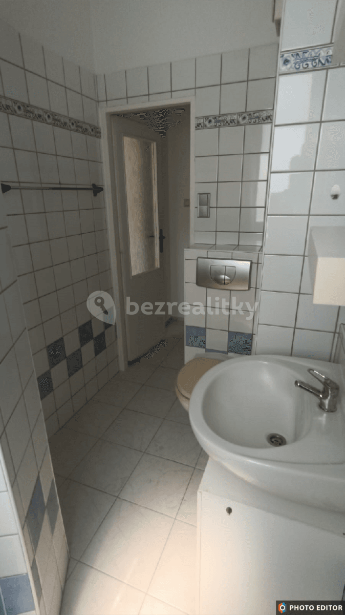 2 bedroom flat for sale, 43 m², Nešporova, Olomouc, Olomoucký Region