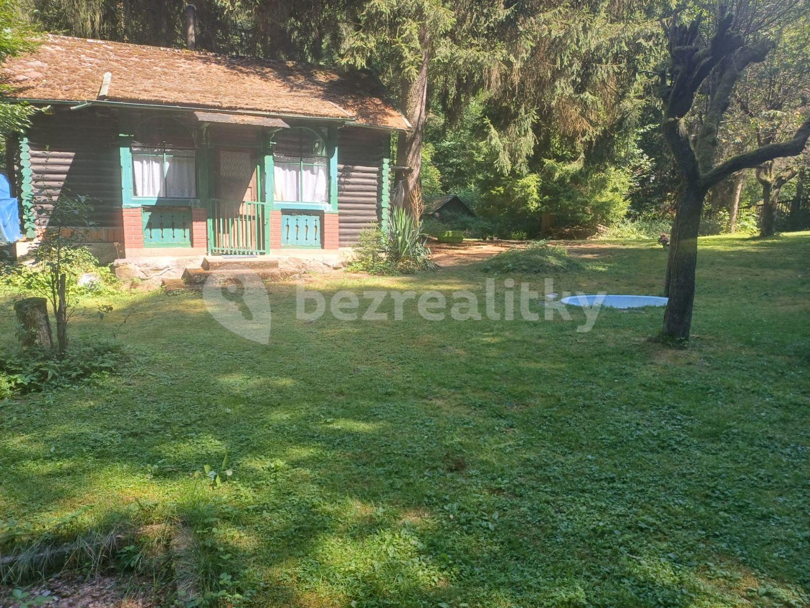 recreational property for sale, 2,000 m², Chocerady, Středočeský Region