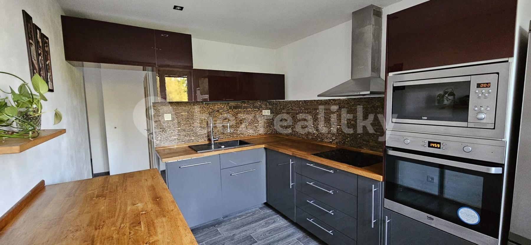 3 bedroom flat for sale, 75 m², U Společenského domu, Vratimov, Moravskoslezský Region