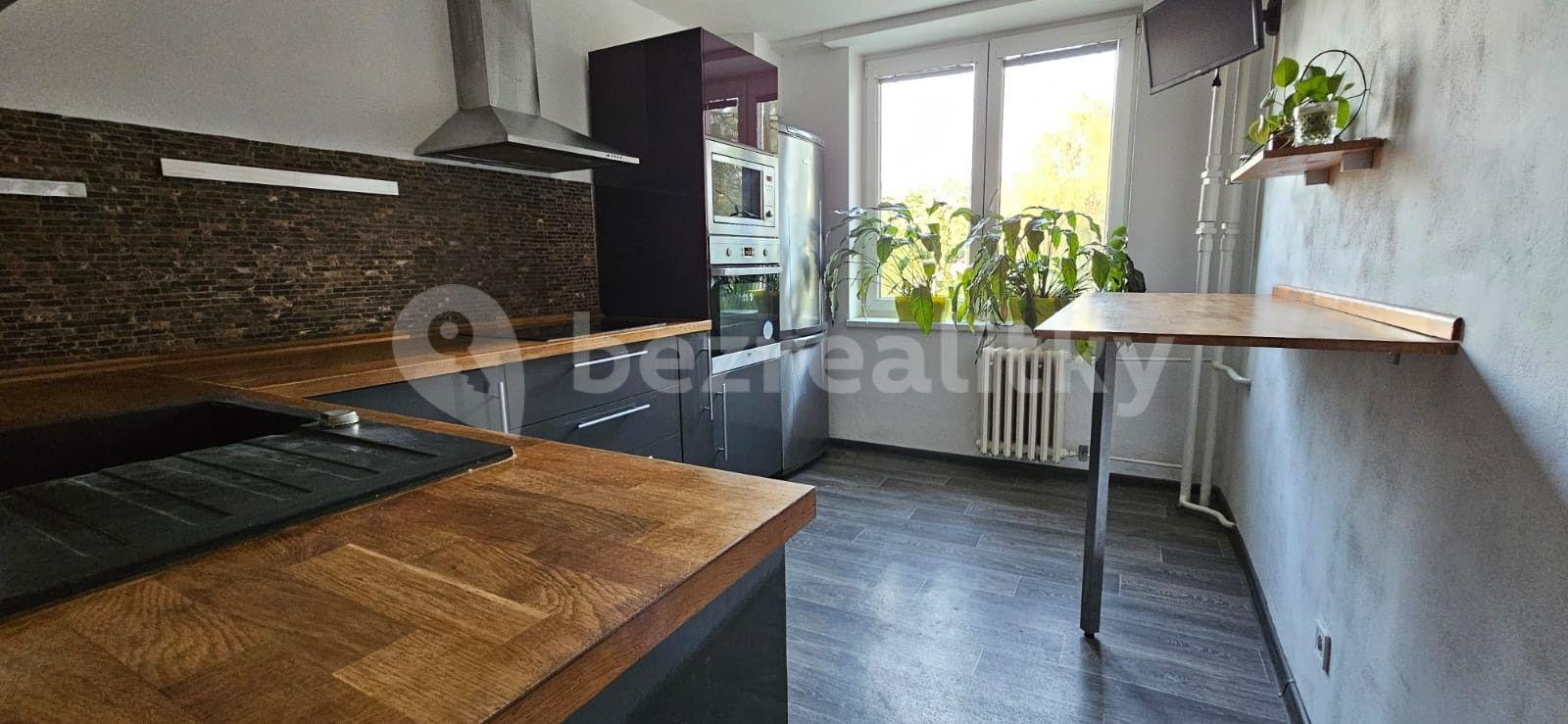 3 bedroom flat for sale, 75 m², U Společenského domu, Vratimov, Moravskoslezský Region