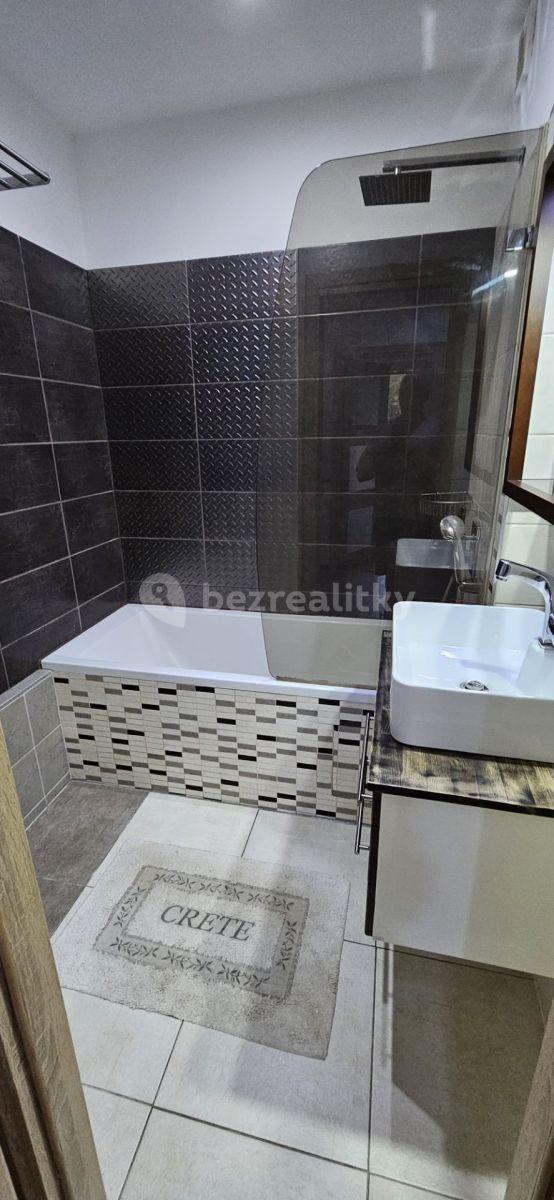 3 bedroom flat for sale, 75 m², U Společenského domu, Vratimov, Moravskoslezský Region