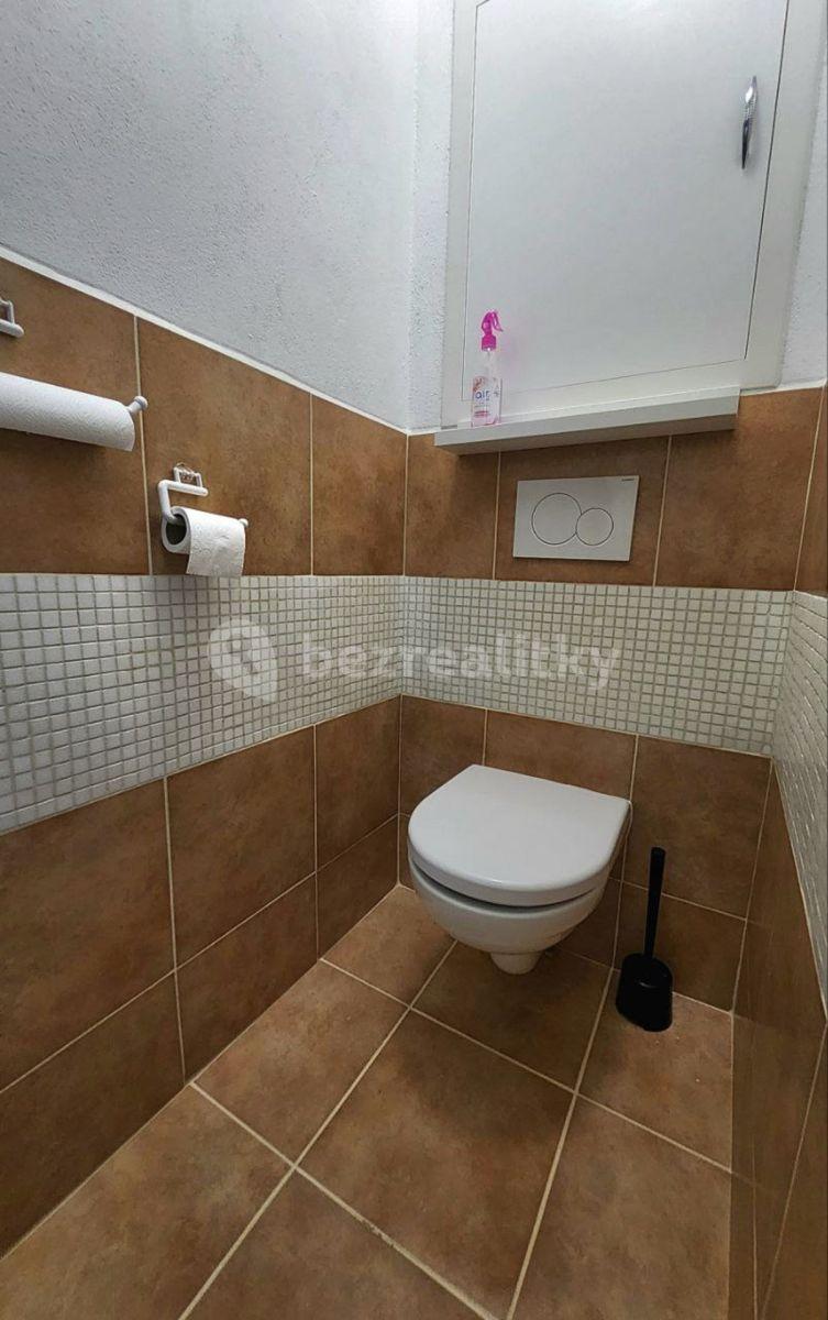 4 bedroom flat to rent, 85 m², Pavla Horova, Devínska Nová Ves, Bratislavský Region