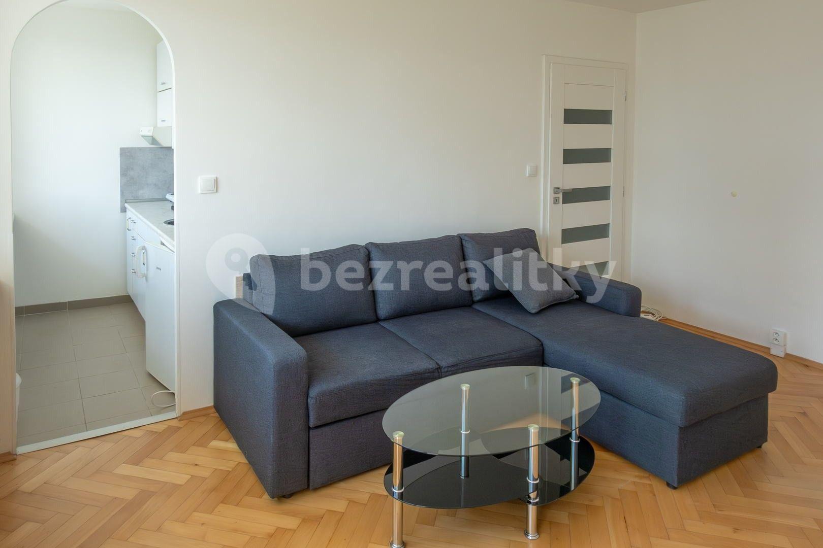 Studio flat to rent, 34 m², Na Úlehli, Prague, Prague