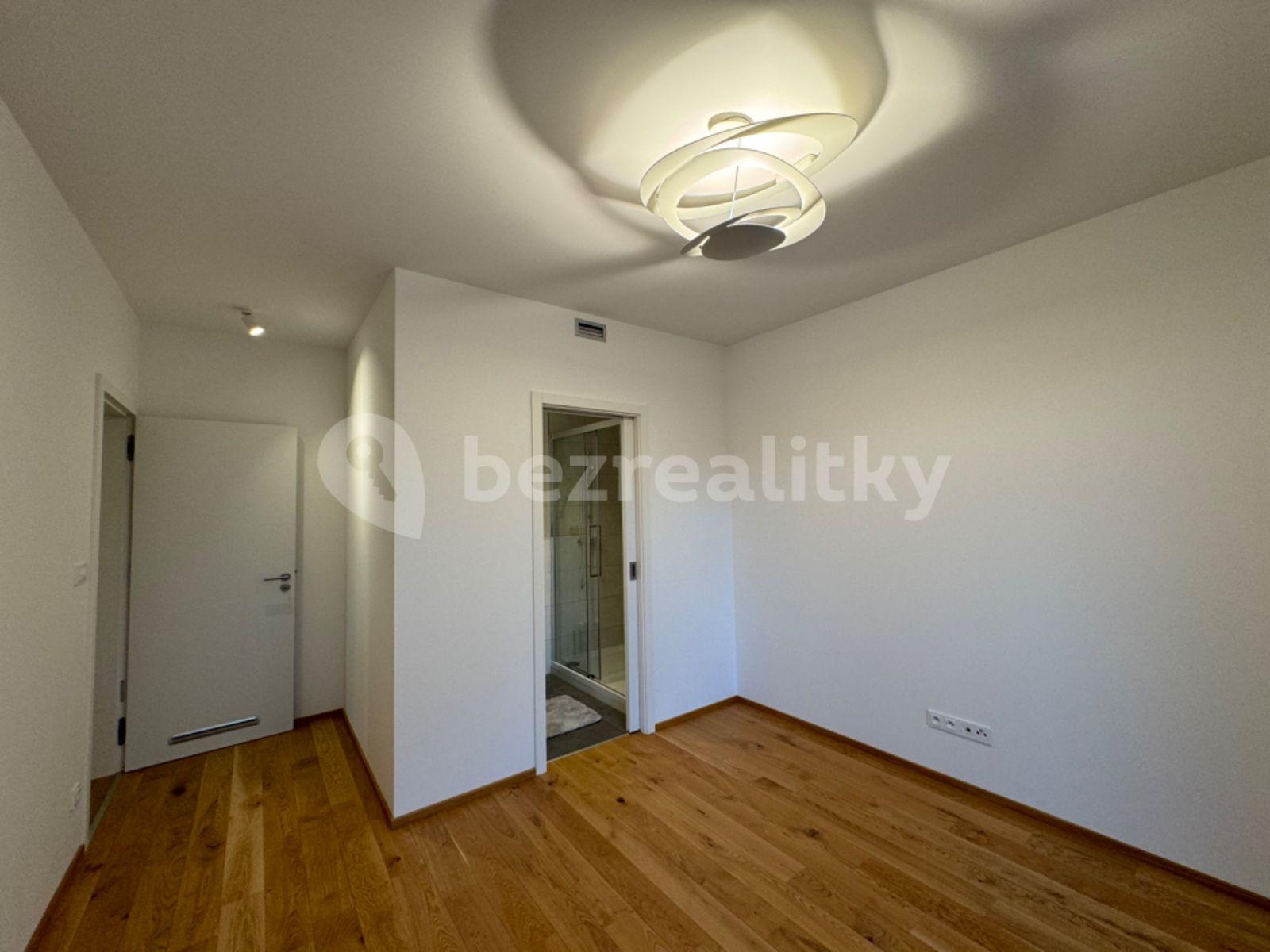 2 bedroom with open-plan kitchen flat to rent, 94 m², Sokolova, Prague, Prague