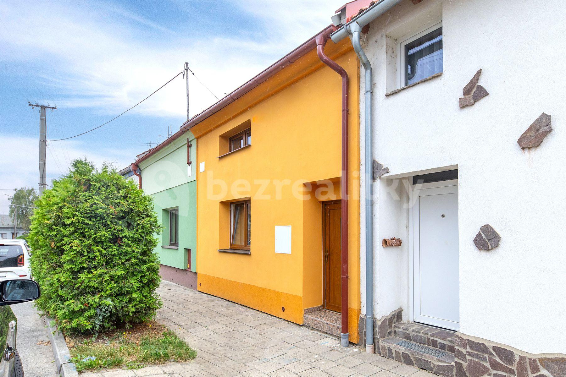 house for sale, 110 m², Sladovní, Kojetín, Olomoucký Region