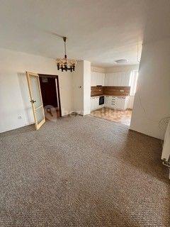 4 bedroom flat to rent, 80 m², Na Pískách, Kostelec nad Labem, Středočeský Region