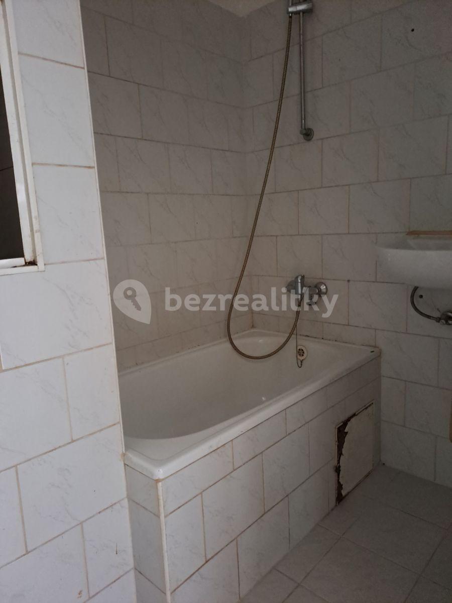 Small studio flat for sale, 20 m², Štúrova, Prague, Prague