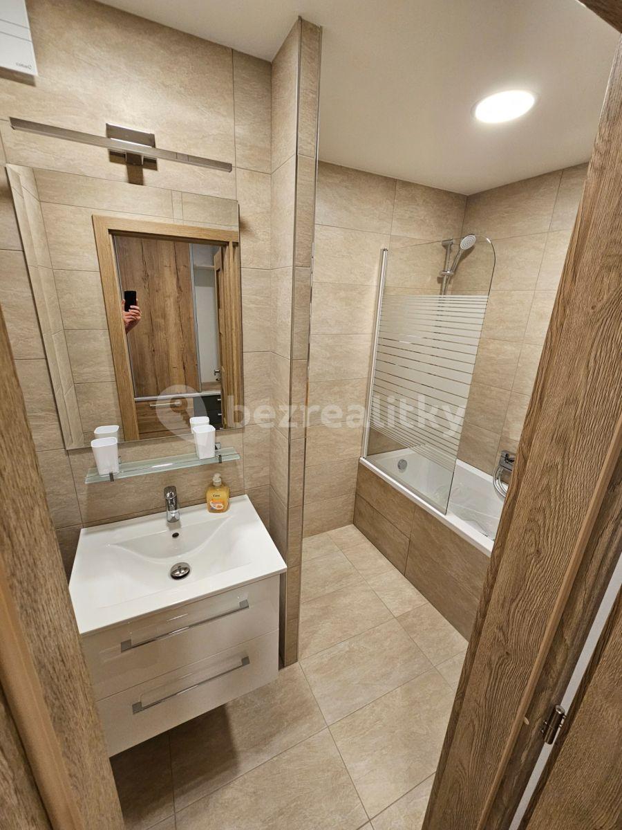 3 bedroom flat to rent, 71 m², U trati, Jičín, Královéhradecký Region