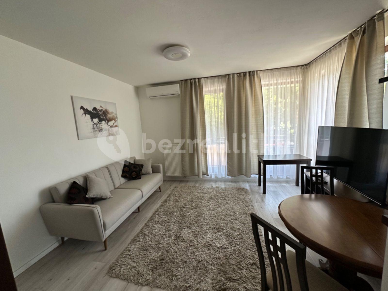 3 bedroom flat to rent, 91 m², Slávičie údolie, Bratislava - mestská časť Staré Mesto, Bratislavský Region