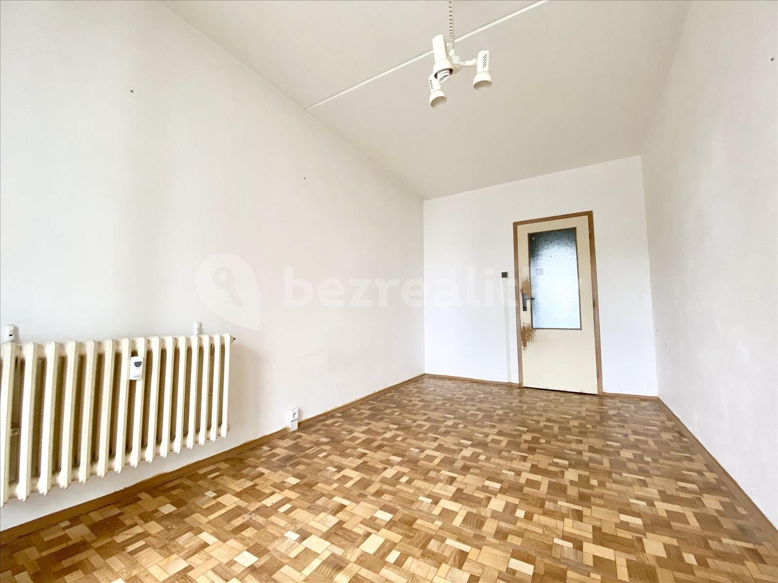 4 bedroom flat for sale, 88 m², Rochovská, Prague, Prague