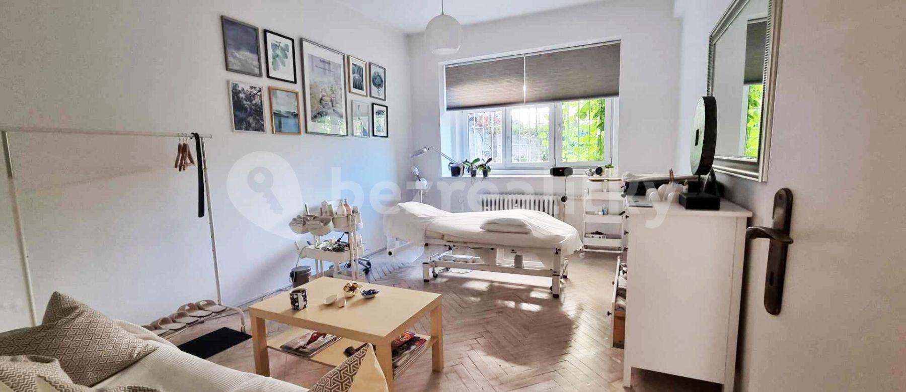 1 bedroom with open-plan kitchen flat for sale, 40 m², Prachnerova, Prague, Prague