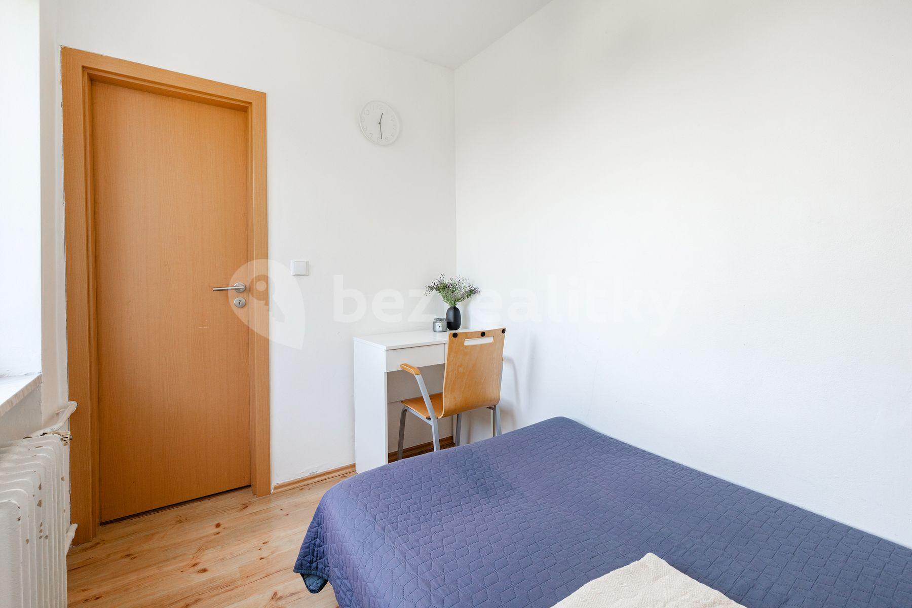 2 bedroom with open-plan kitchen flat for sale, 51 m², U Růžáku, Nymburk, Středočeský Region