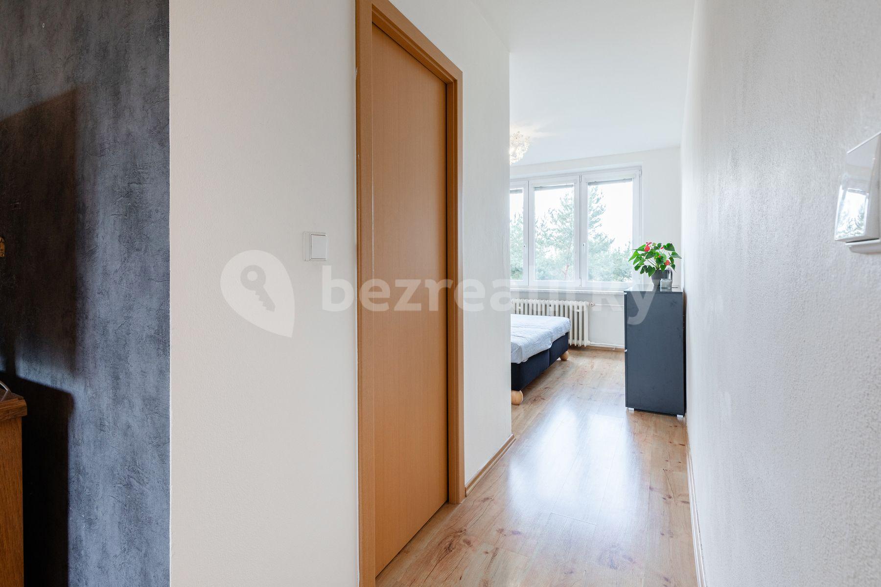 2 bedroom with open-plan kitchen flat for sale, 51 m², U Růžáku, Nymburk, Středočeský Region